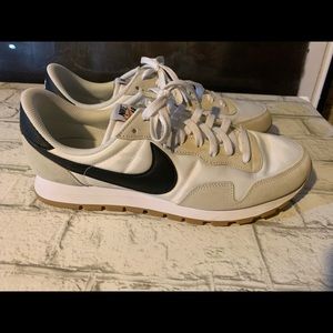 Nike Air Pegasus 83 Men's Shoes size 12 EUC